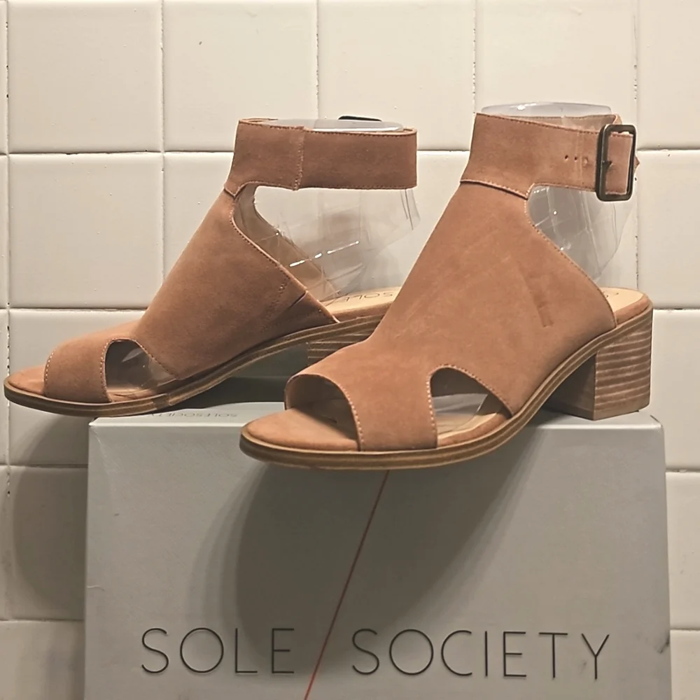 Pink Suede open toe ankle boots - Picture 1 of 7